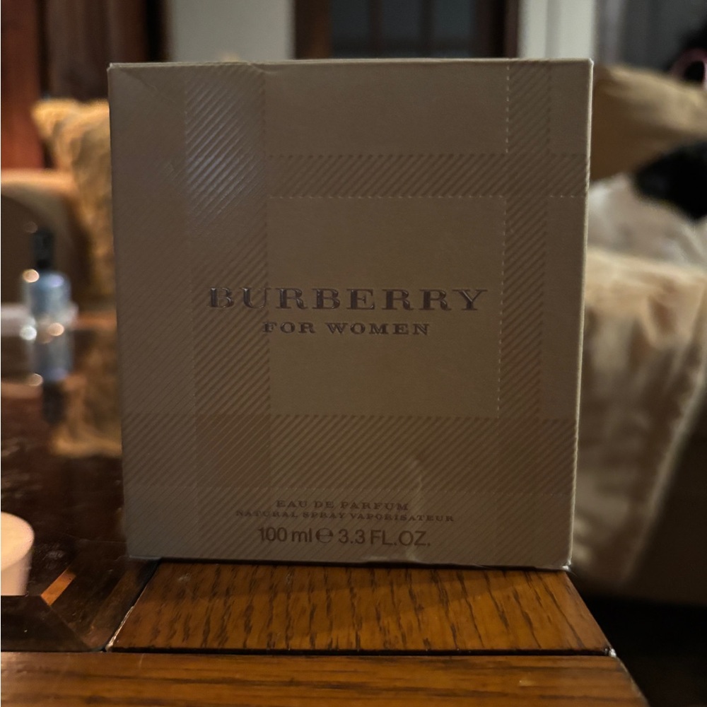 Burberry For Women Eau de Parfum - Classic Beige - Picture 1 of 3
